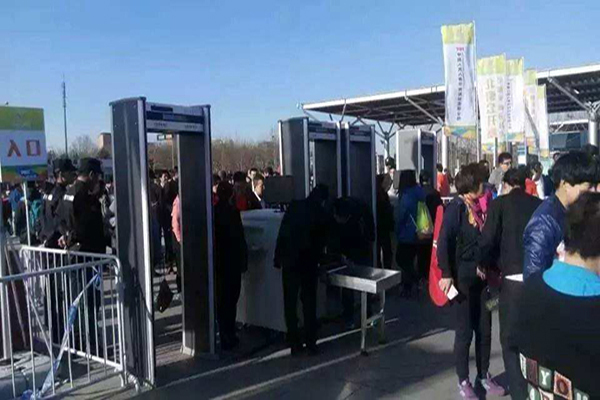 景點(diǎn)安檢門(mén)